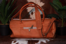 Load image into Gallery viewer, SARABI Leather Day Bag